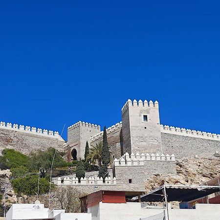 Casita La Paloma Bonita Del Pescador Hasta 5 Personas En El Casco Antiguo La Medina Centro Almeria Bajo Alcazaba Terraza Buena Vista Parking Privado Y Sabanas En Opcion Dış mekan fotoğraf