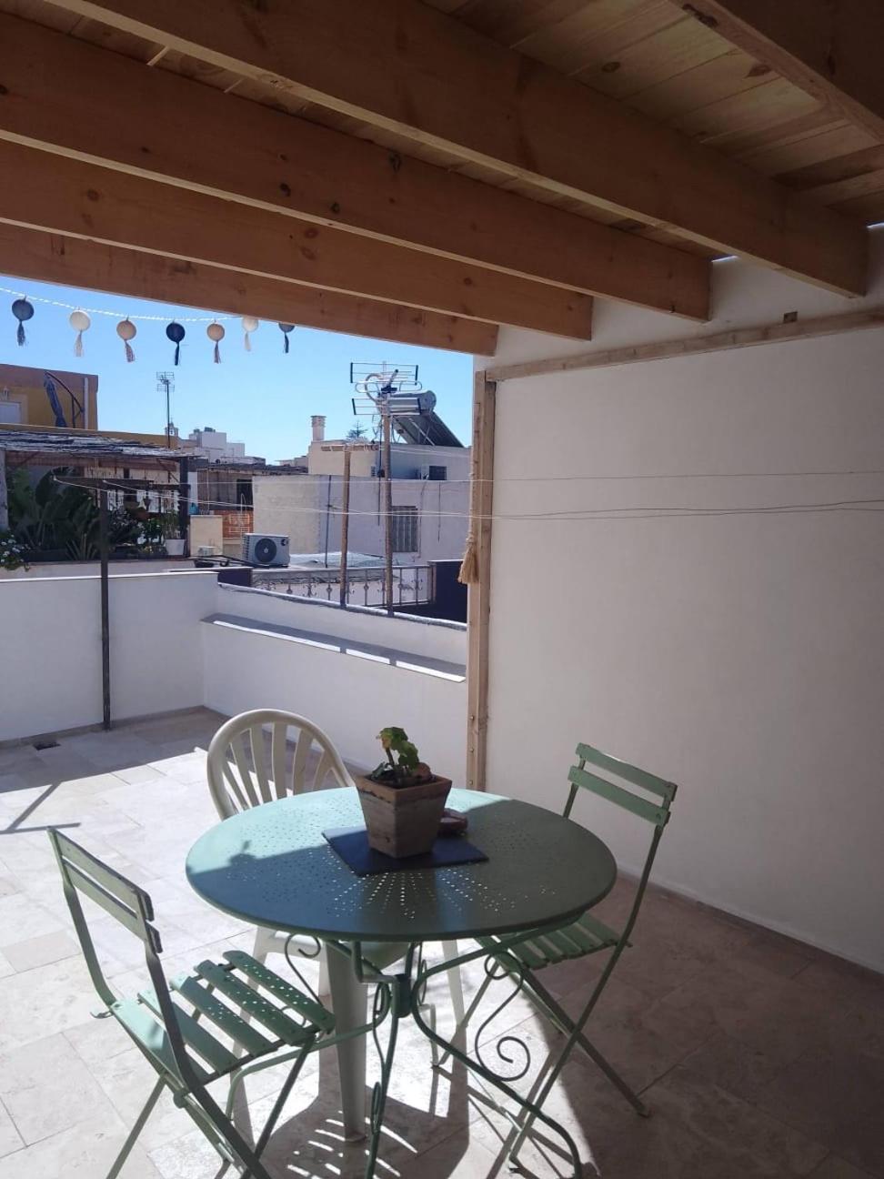 Casita La Paloma Bonita Del Pescador Hasta 5 Personas En El Casco Antiguo La Medina Centro Almeria Bajo Alcazaba Terraza Buena Vista Parking Privado Y Sabanas En Opcion Dış mekan fotoğraf