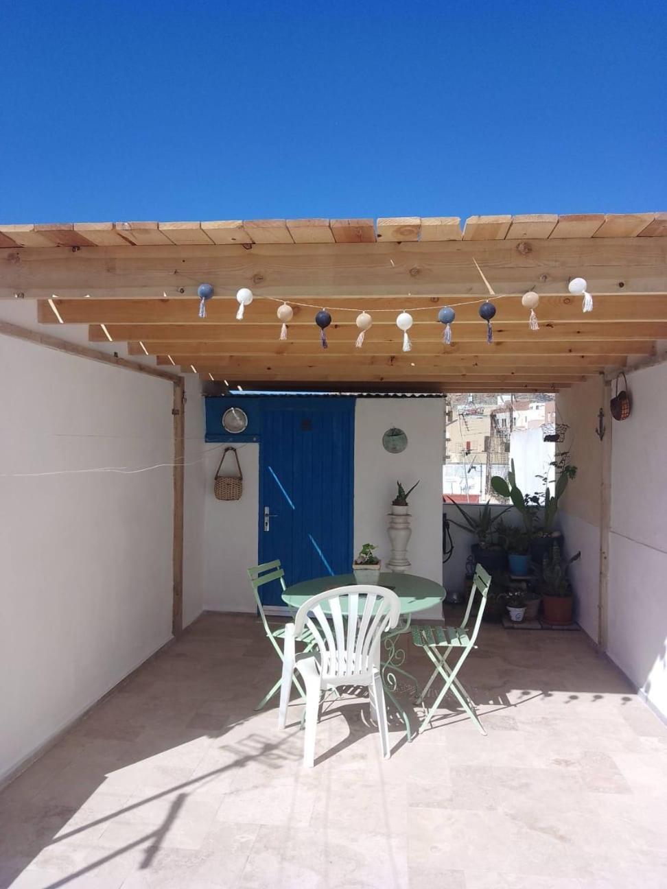 Casita La Paloma Bonita Del Pescador Hasta 5 Personas En El Casco Antiguo La Medina Centro Almeria Bajo Alcazaba Terraza Buena Vista Parking Privado Y Sabanas En Opcion Dış mekan fotoğraf